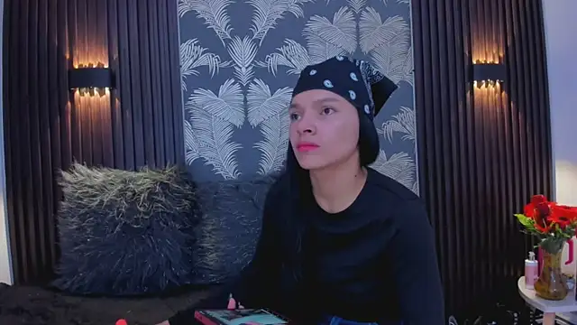 Snapshot of _shantal_smith chatting on October 19, 2025, 4:54 pm shantal smith online show from October 19, 2025, 4:54 pm