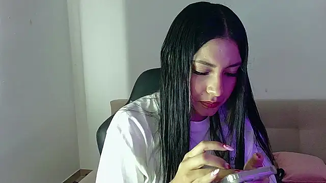 Snapshot of Lia_14_ chatting on April 25, 2026, 5:21 pm Lia 14 online show from April 25, 2026, 5:21 pm