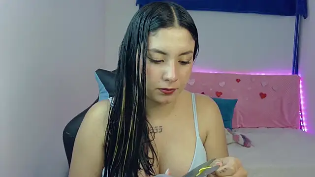 Snapshot of Lia_14_ chatting on February 28, 2025, 3:04 pm Lia 14 online show from February 28, 2025, 3:04 pm