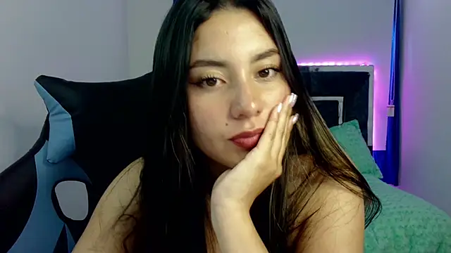 Snapshot of Lia_14_ chatting on March 5, 2025, 6:23 pm Lia 14 online show from March 5, 2025, 6:23 pm