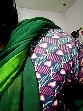 Hotmohni online show from January 3, 2025, 4:37 pm