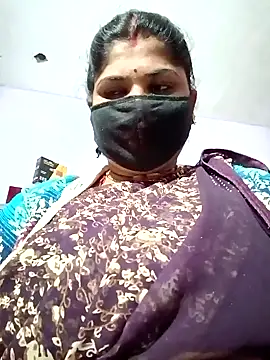 Hotmohni online show from February 4, 2025, 4:39 pm