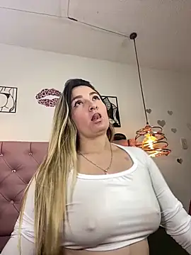 antonella87 online show from November 18, 2025, 10:13 pm