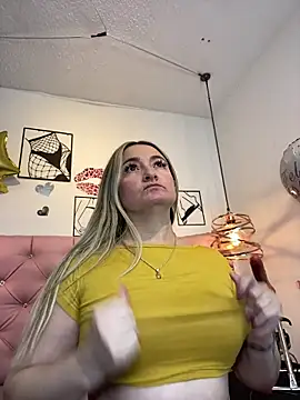 antonella87 online show from November 28, 2025, 9:04 pm