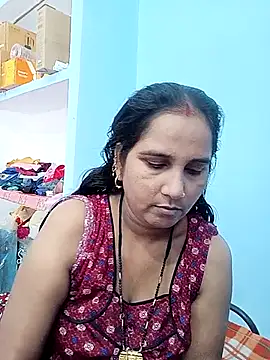 Snapshot of reemacouple007 chatting on October 29, 2025, 7:18 am reemacouple007 online show from October 29, 2025, 7:18 am