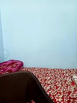 Snapshot of reemacouple007 chatting on October 30, 2025, 7:28 am reemacouple007 online show from October 30, 2025, 7:28 am