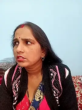 Snapshot of reemacouple007 chatting on November 9, 2025, 7:45 am reemacouple007 online show from November 9, 2025, 7:45 am