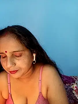 Snapshot of reemacouple007 chatting on November 15, 2025, 7:40 pm reemacouple007 online show from November 15, 2025, 7:40 pm