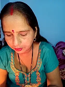 Snapshot of reemacouple007 chatting on November 14, 2025, 5:38 pm reemacouple007 online show from November 14, 2025, 5:38 pm