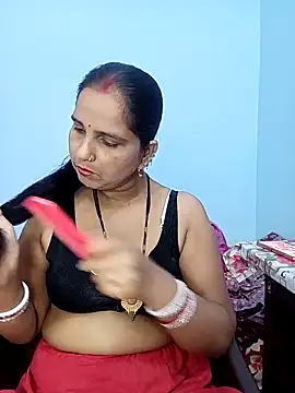 Snapshot of reemacouple007 chatting on November 7, 2025, 7:40 pm reemacouple007 online show from November 7, 2025, 7:40 pm