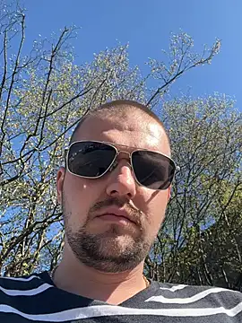 freenki41 online show from April 8, 2026, 1:34 pm