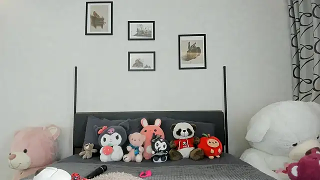 Snapshot of dolly_ll chatting on March 19, 2025, 1:18 pm dolly ll online show from March 19, 2025, 1:18 pm