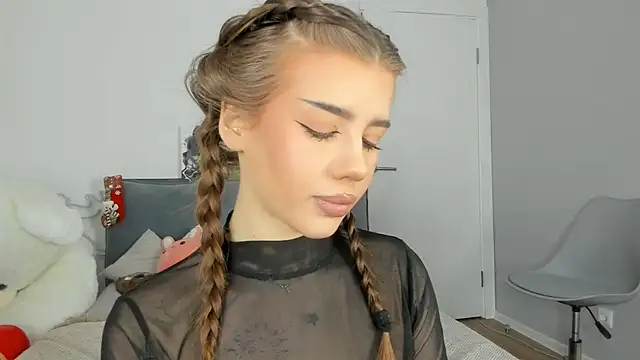 Snapshot of dolly_ll chatting on March 2, 2025, 1:42 pm dolly ll online show from March 2, 2025, 1:42 pm