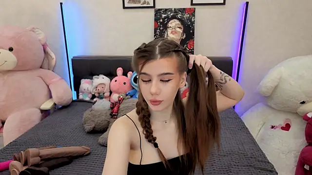 Snapshot of dolly_ll chatting on November 9, 2025, 1:26 pm dolly ll online show from November 9, 2025, 1:26 pm