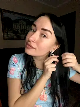 Snapshot of Roxana_Bell chatting on November 27, 2025, 7:14 pm Roxana Bell online show from November 27, 2025, 7:14 pm