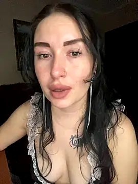 Snapshot of Roxana_Bell chatting on November 17, 2025, 6:56 pm Roxana Bell online show from November 17, 2025, 6:56 pm