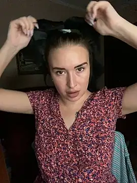 Roxana Bell online show from April 9, 2026, 7:31 pm