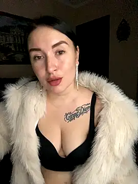 Snapshot of Roxana_Bell chatting on November 29, 2025, 5:24 pm Roxana Bell online show from November 29, 2025, 5:24 pm