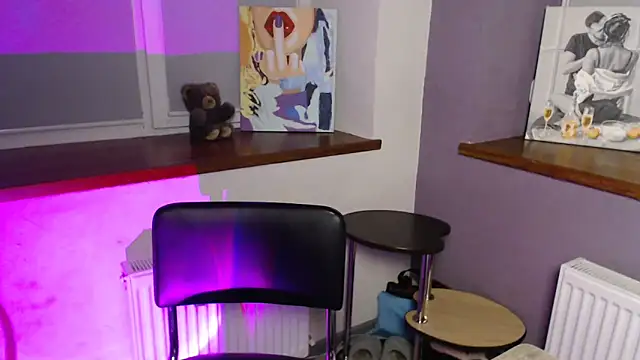 Caramel bunny online show from April 1, 2026, 12:06 pm