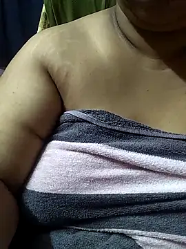 Snapshot of Ravina_patil1 chatting on September 20, 2025, 5:01 am Ravina patil1 online show from September 20, 2025, 5:01 am