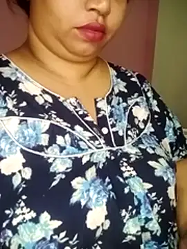 Snapshot of Ravina_patil1 chatting on April 23, 2026, 1:35 pm Ravina patil1 online show from April 23, 2026, 1:35 pm