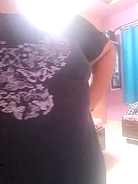 Snapshot of Ravina_patil1 chatting on February 26, 2025, 6:26 pm Ravina patil1 online show from February 26, 2025, 6:26 pm