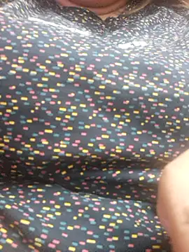 Snapshot of Ravina_patil1 chatting on March 1, 2025, 2:13 pm Ravina patil1 online show from March 1, 2025, 2:13 pm