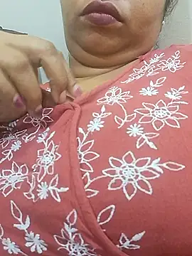 Snapshot of Ravina_patil1 chatting on November 9, 2025, 7:51 pm Ravina patil1 online show from November 9, 2025, 7:51 pm