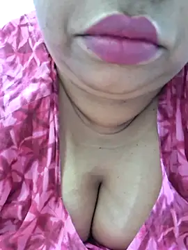 Snapshot of Ravina_patil1 chatting on November 23, 2025, 7:13 pm Ravina patil1 online show from November 23, 2025, 7:13 pm