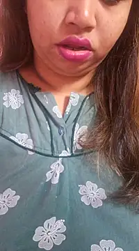 Snapshot of Ravina_patil1 chatting on March 15, 2025, 3:37 pm Ravina patil1 online show from March 15, 2025, 3:37 pm