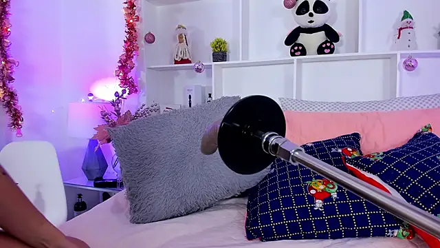 Snapshot of SophyRuiz_ chatting on December 5, 2024, 2:15 am SophyRuiz online show from December 5, 2024, 2:15 am