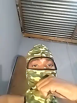 Snapshot of Maskman941 chatting on November 4, 2025, 9:29 pm Maskman941 online show from November 4, 2025, 9:29 pm