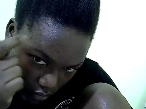 candililie online show from September 29, 2025, 12:55 pm