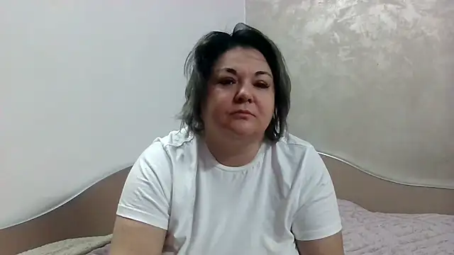 Snapshot of MikyVesela chatting on February 28, 2025, 8:20 am MikyVesela online show from February 28, 2025, 8:20 am