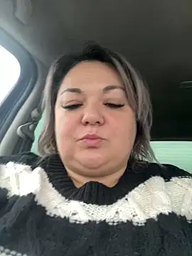 Snapshot of MikyVesela chatting on December 7, 2024, 7:43 am MikyVesela online show from December 7, 2024, 7:43 am