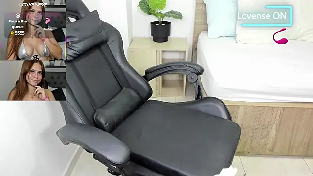 Snapshot of enma30_ chatting on February 3, 2025, 3:49 pm enma30 online show from February 3, 2025, 3:49 pm