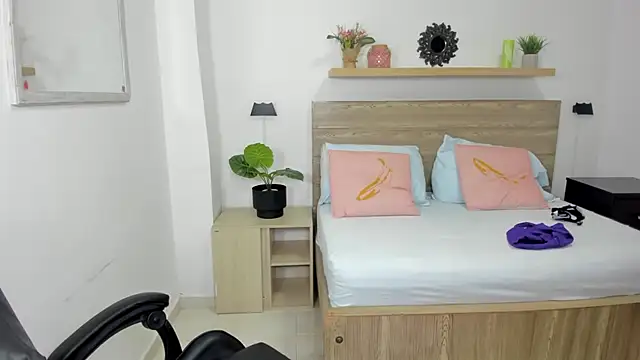 Snapshot of enma30_ chatting on February 8, 2025, 12:39 pm enma30 online show from February 8, 2025, 12:39 pm