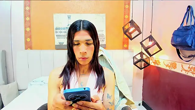 SaraSofia44 online show from February 26, 2026, 8:31 pm