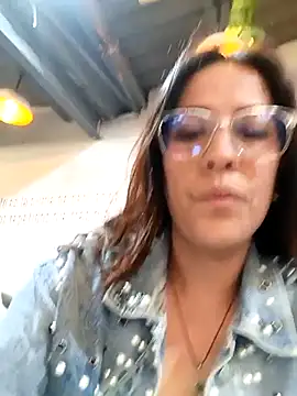 Lena-32 online show from April 4, 2026, 11:55 pm