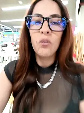 Snapshot of Lena-32 chatting on January 31, 2025, 3:55 pm Lena-32 online show from January 31, 2025, 3:55 pm