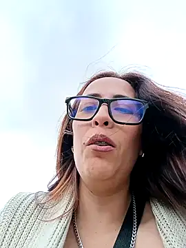 Snapshot of Lena-32 chatting on January 31, 2025, 6:57 pm Lena-32 online show from January 31, 2025, 6:57 pm