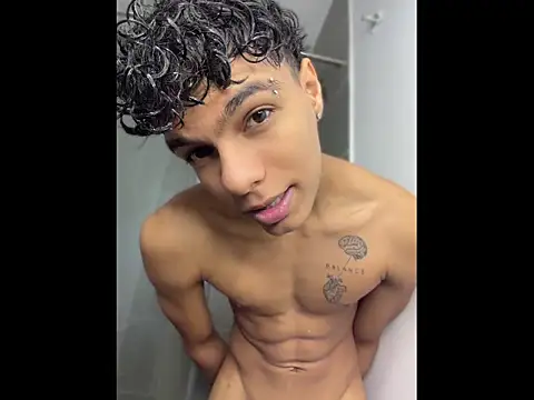 james dreams  online show from May 15, 2026, 10:52 pm