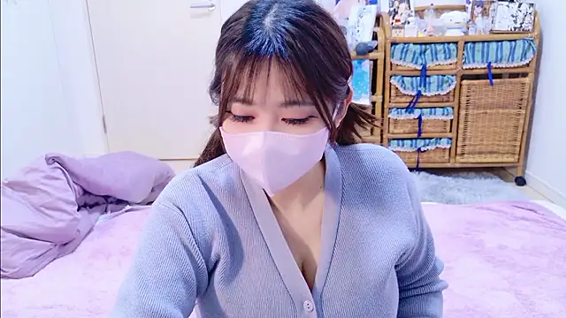 Megu Melon online show from November 23, 2025, 11:31 am