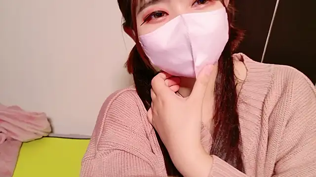 Megu Melon online show from December 1, 2025, 2:51 pm