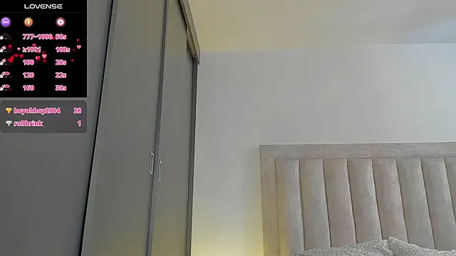 JulianRose 1 online show from September 26, 2025, 1:40 pm