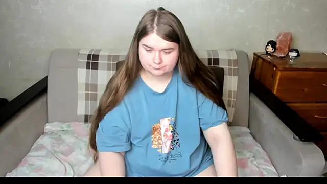 Snapshot of Aushpana chatting on December 16, 2025, 9:57 am Aushpana online show from December 16, 2025, 9:57 am