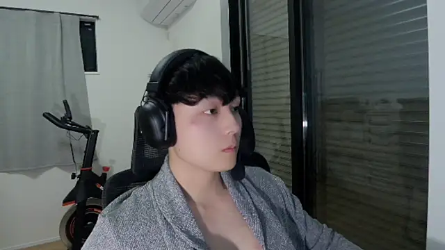 Tkcqcc online show from October 21, 2025, 12:48 pm