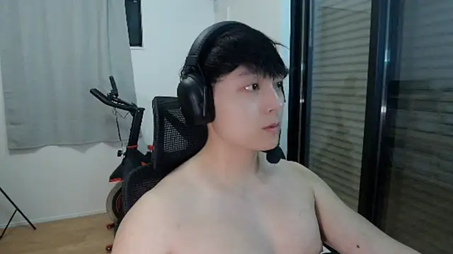 Tkcqcc online show from October 11, 2025, 1:34 pm