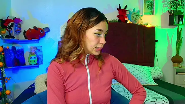 alisson zafiro  online show from February 28, 2026, 12:21 am