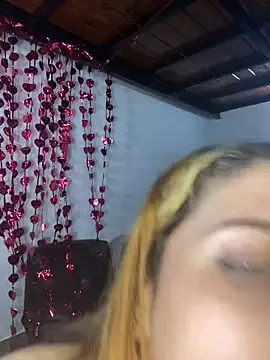 Snapshot of FlorBich chatting on February 15, 2025, 5:07 pm FlorBich online show from February 15, 2025, 5:07 pm